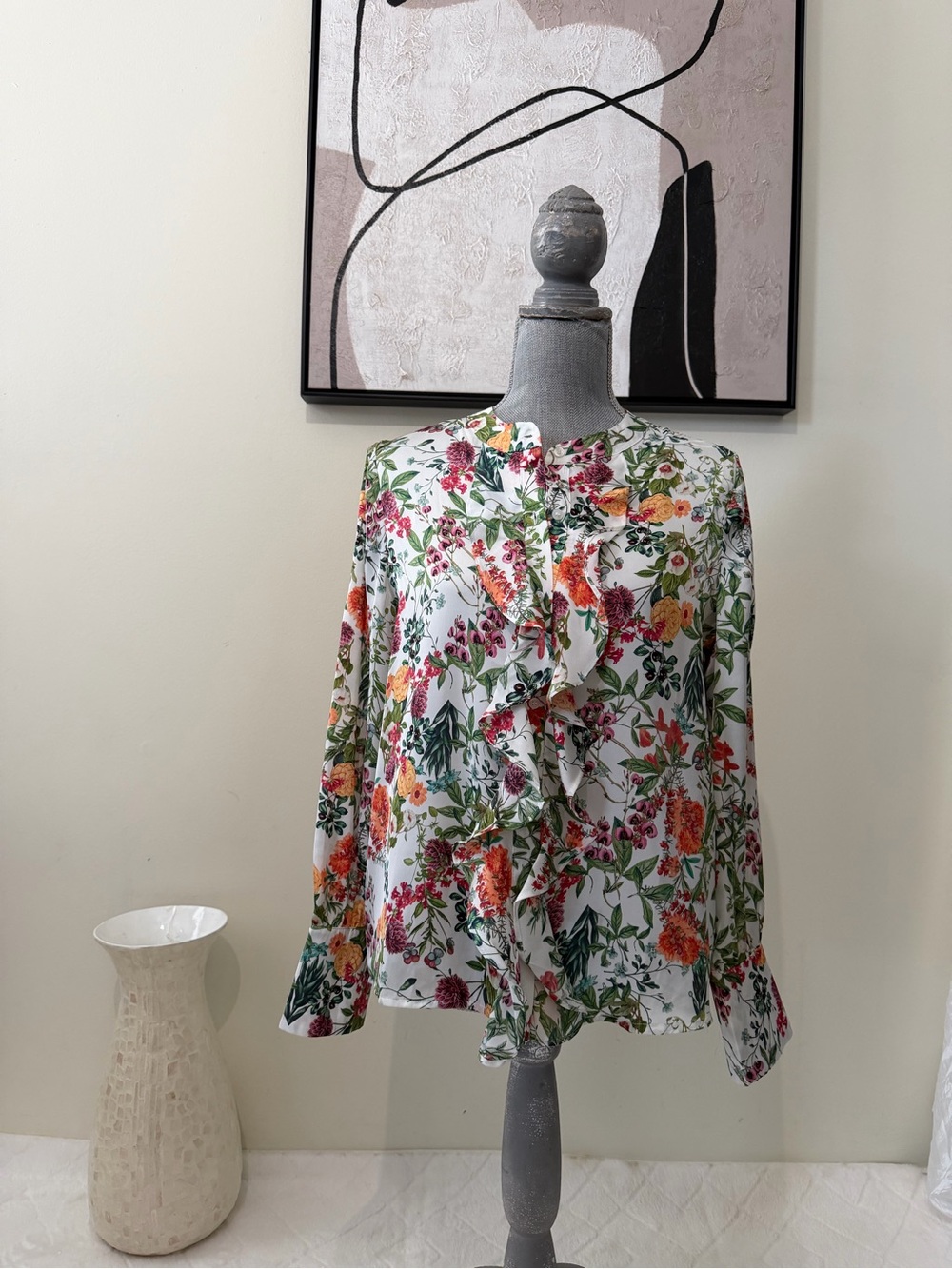 CeCe White Floral Ruffle-Front Blouse